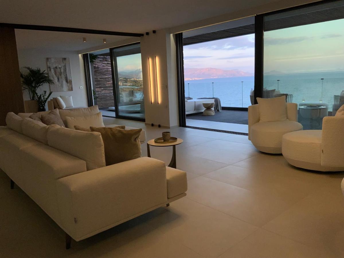 Mystique Luxury Suite Achlia Buitenkant foto